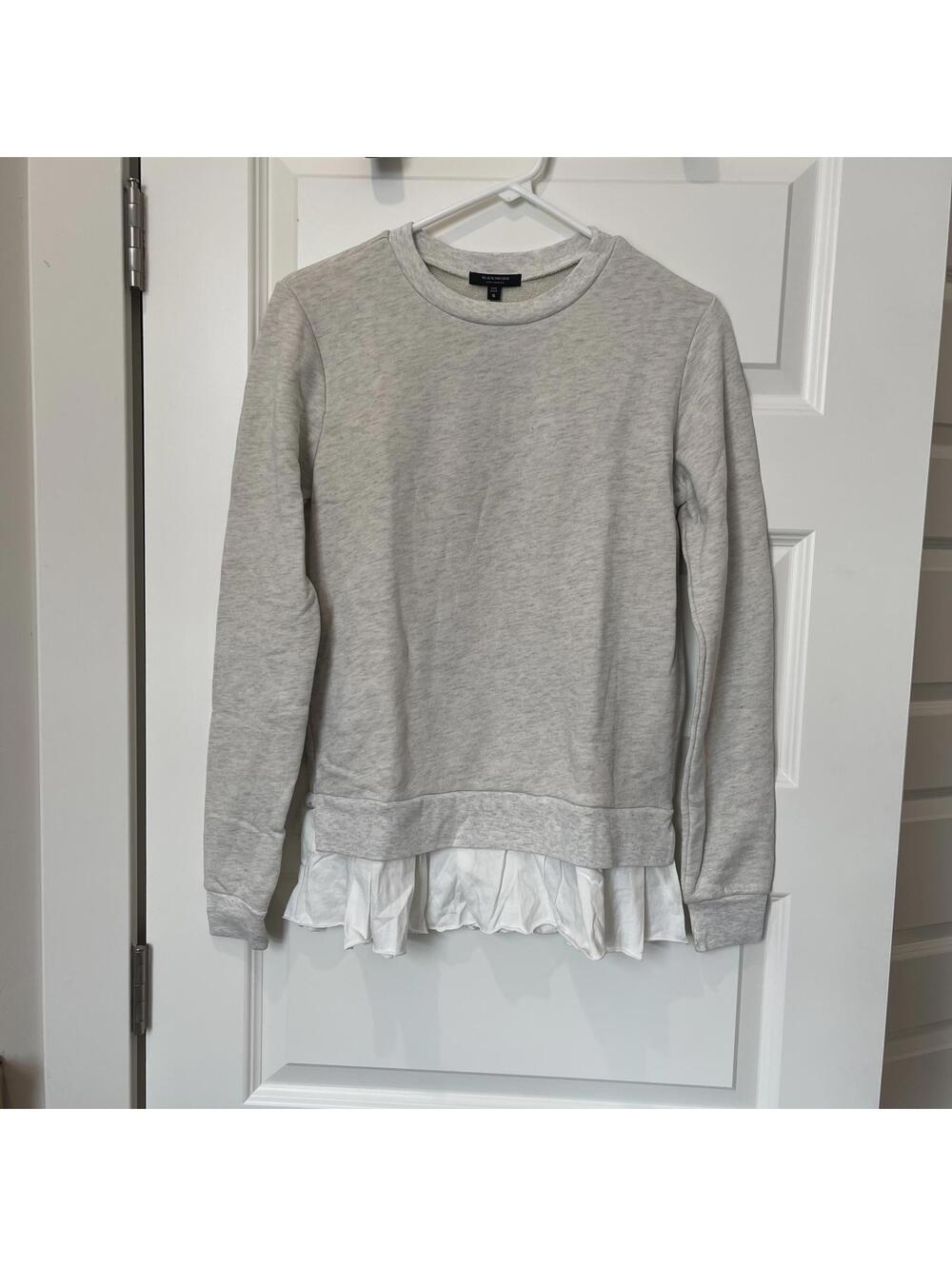 Black Orchid Layered Hem Sweatshirt in Light Gray, Size Small